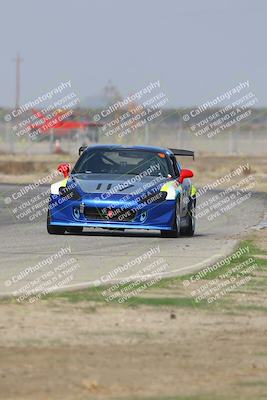 media/Oct-25-2025-CalClub SCCA (Sat) [[34c778dfbe]]/Group 2/Qualifying/